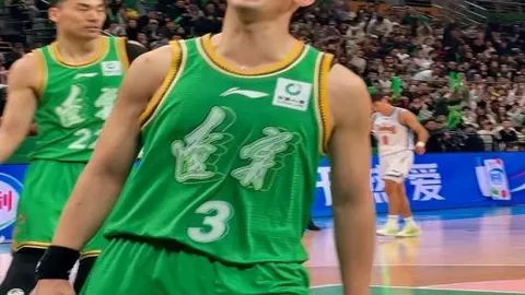 中国代表团亚冬会金牌、奖牌大满贯，创历史巅峰荣耀！